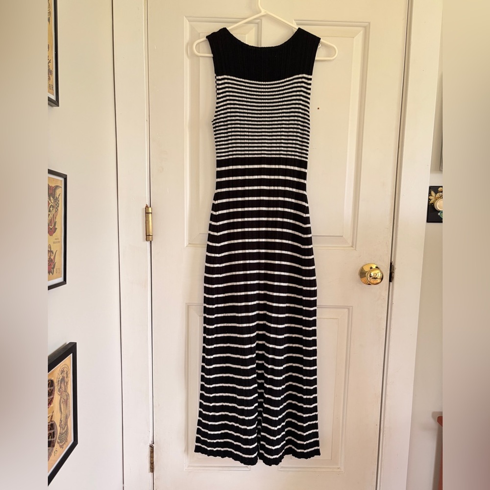 Black and White Knit Maxi Dress